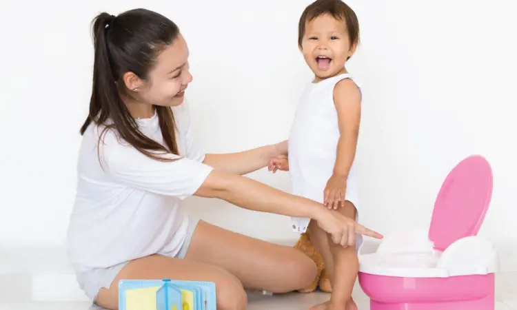 10 Toilet Training Tips For Your Baby Girl