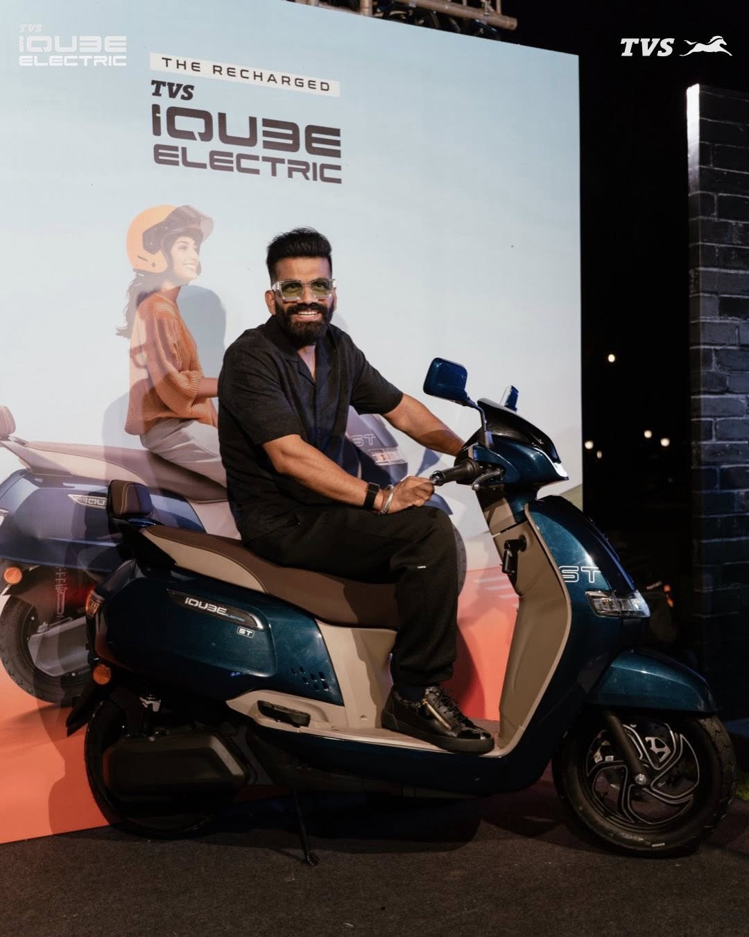 India’s favourite creators. India’s Favourite Family EV.