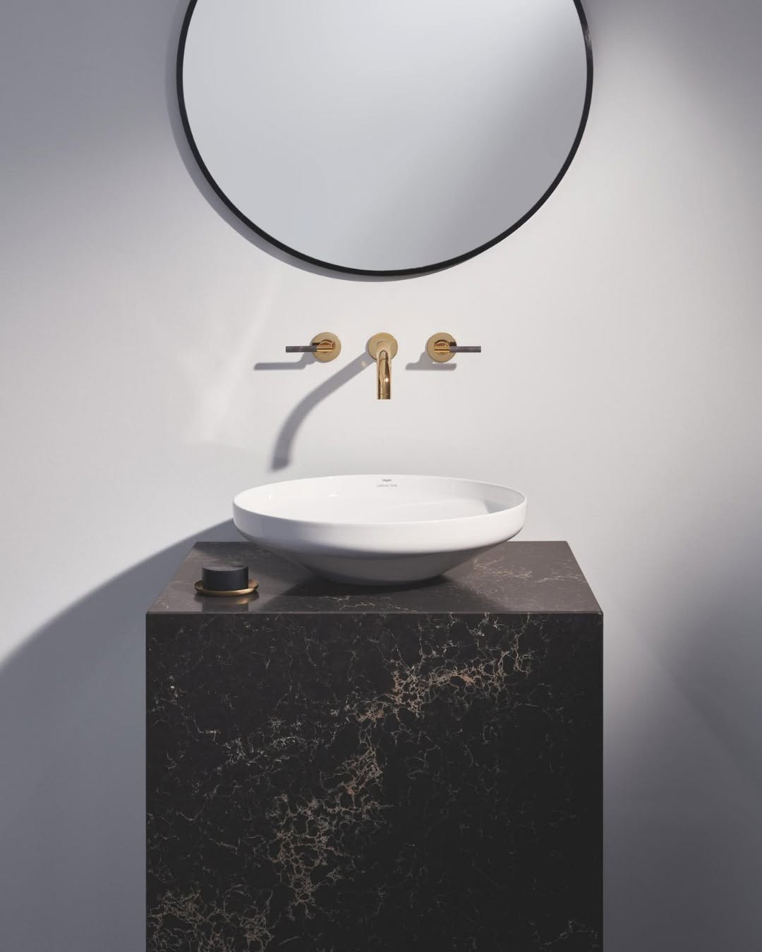 To conceive one-of-a-kind bathrooms the GROHE Atrio Private Collection