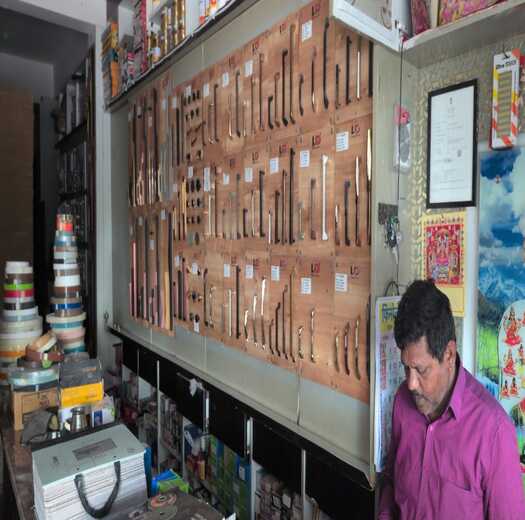 Sri Balaji Glass Plywood And Hardware
