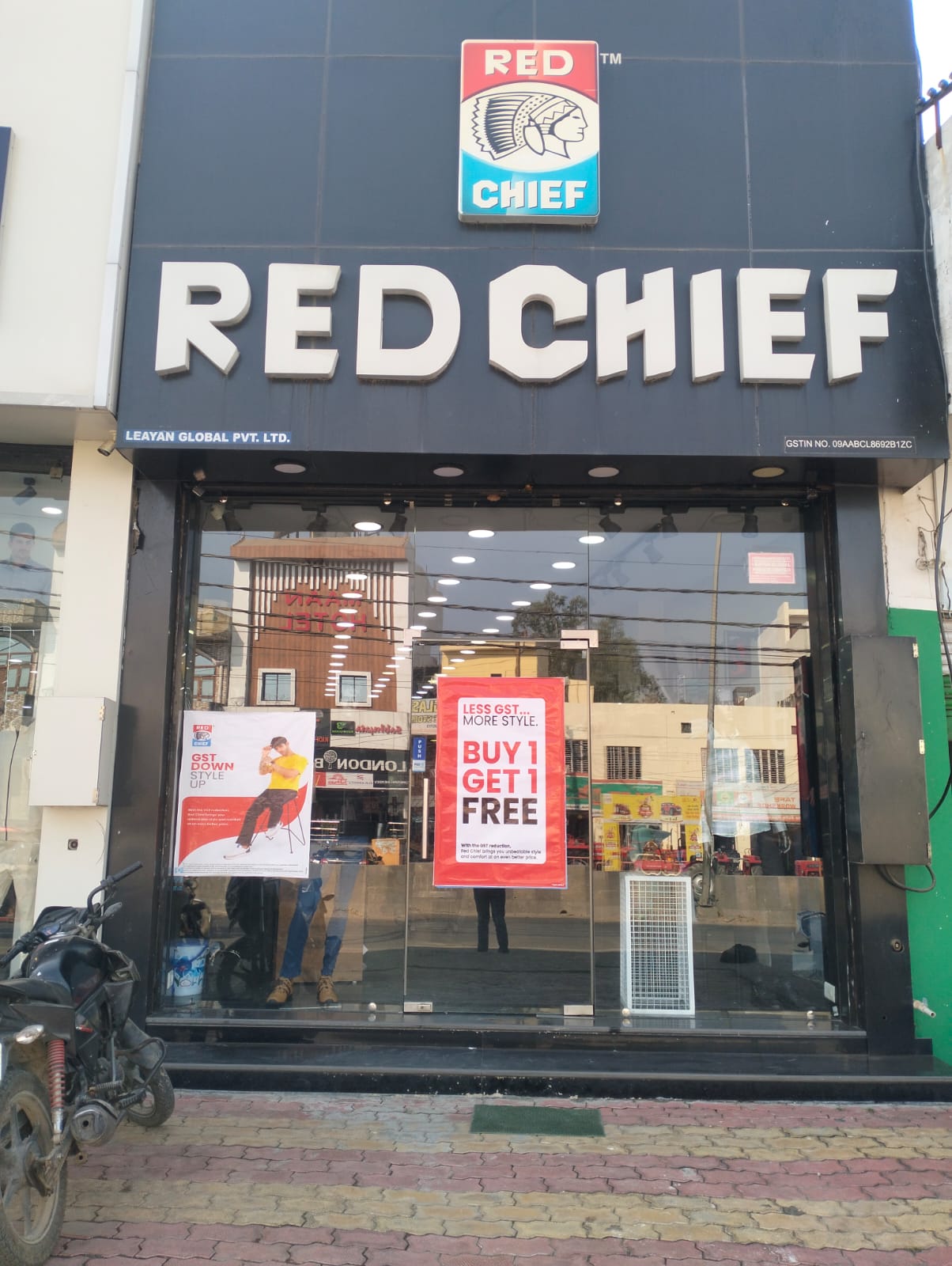 Red Chief Exclusive Store