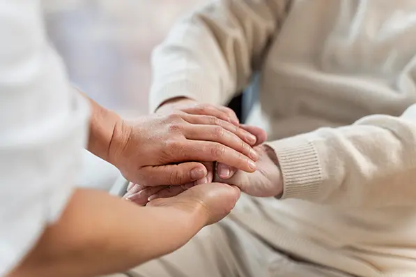 Essential Tips for Caring for a Loved One with Alzheimer’s at Home