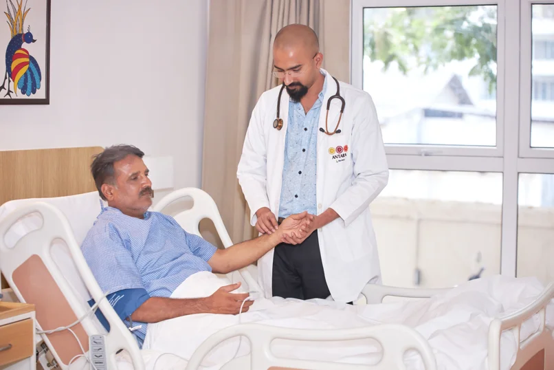 The Hidden Risks of Keeping Seniors Alone After Hospital Discharge