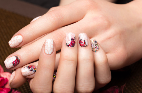 Nail Art Trend Lovers: Custom Designs & Gel Finishes at Envi hyderabad