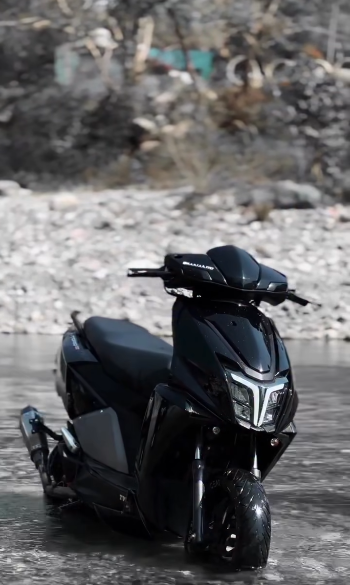 A group of NTORQs always make a splash.