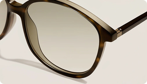 Vision Express Progressive Lenses: Seamless Vision from Near to Far Vision Express Progressive Lenses: Seamless Vision from Near to Far
