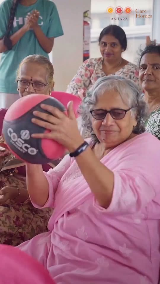 Fun, laughter, and cherished memories filled the air as Happy Folks, a student-run organisation dedicated to bringing joy to senior citizens, spent the day with our residents at Antara Care Homes.